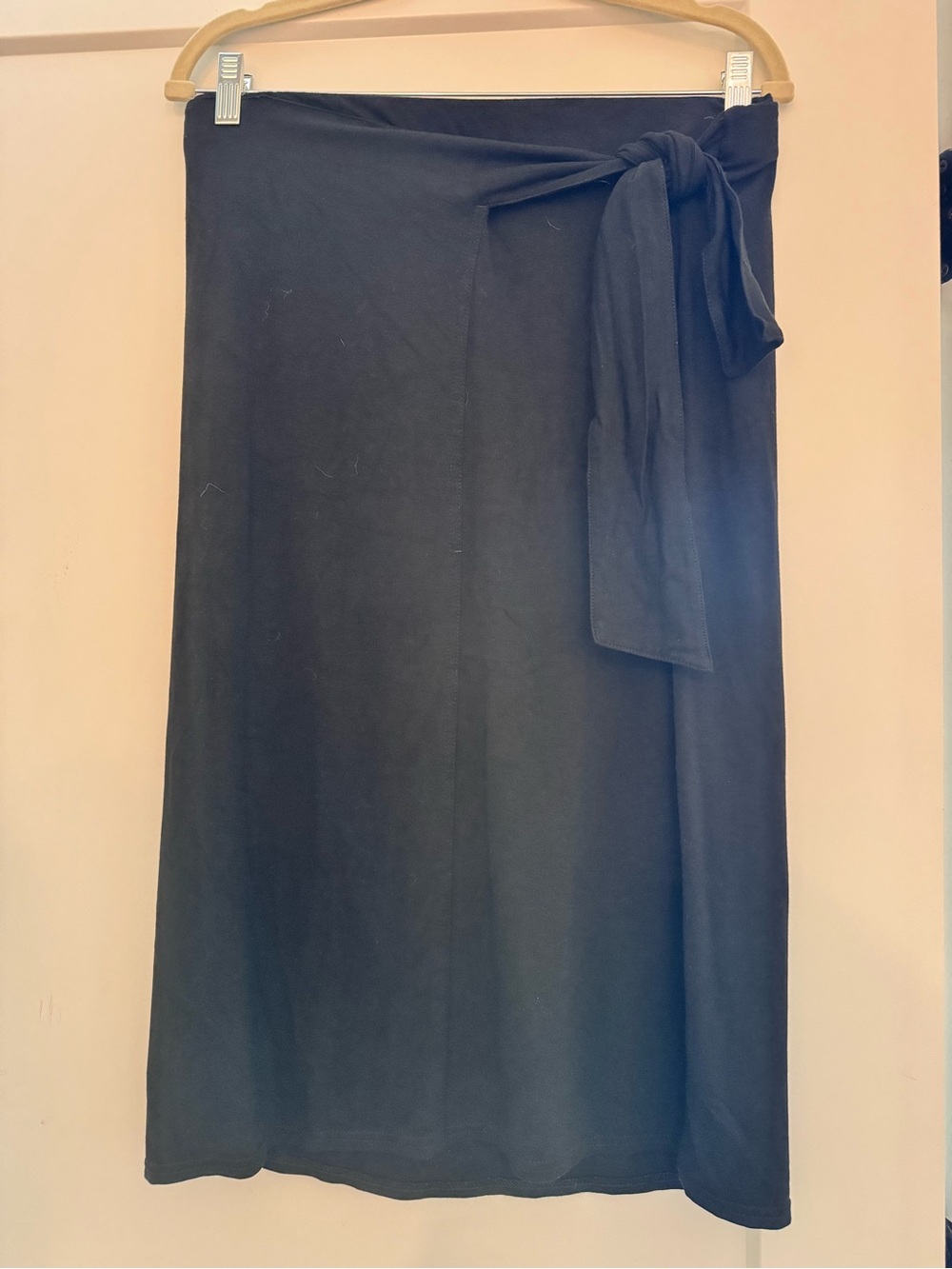 J. Jill Black Tie-Waist Midi Skirt